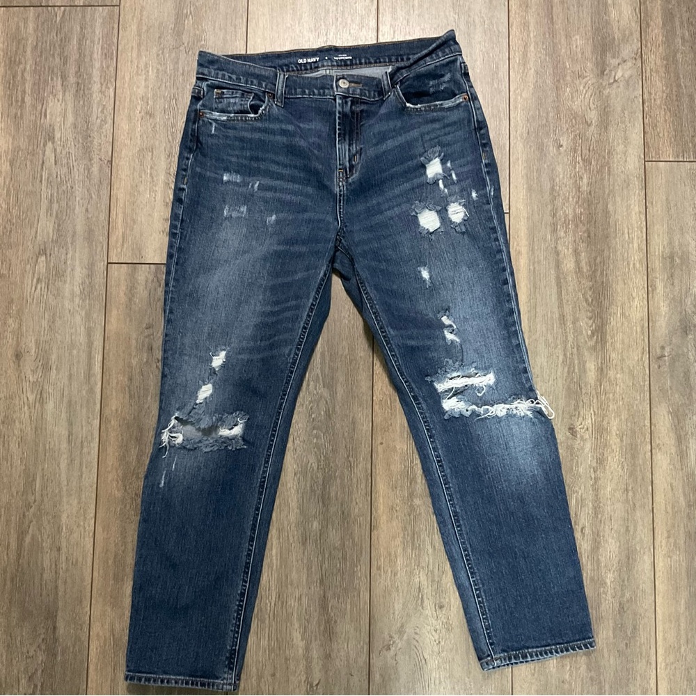 Old Navy Women's Midrise Boyfriend Distressed Ankle Jeans, Size 6